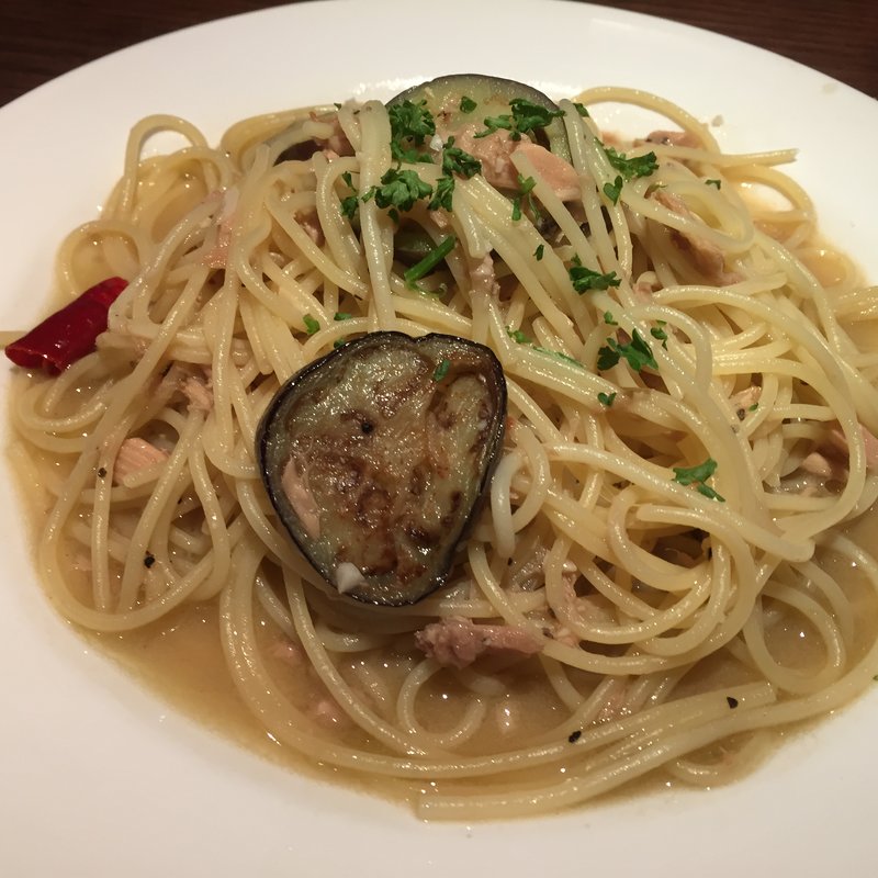 なすとツナのスパゲッティ(アルディーレ （Ardire）)