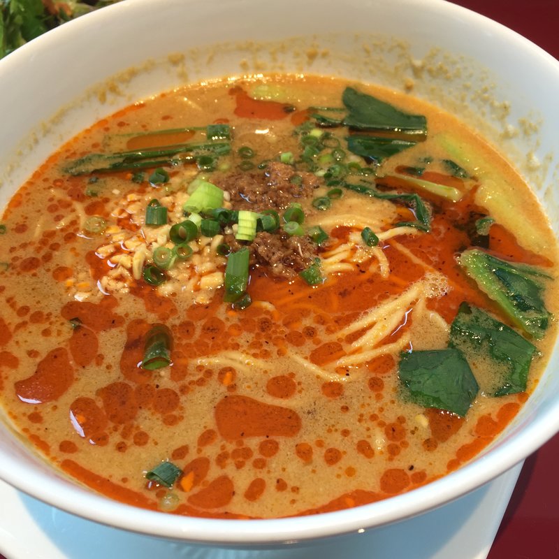 四川担々麺(中国料理 XVIN （イクスヴァン 【旧店名】シェンロングランデ）)