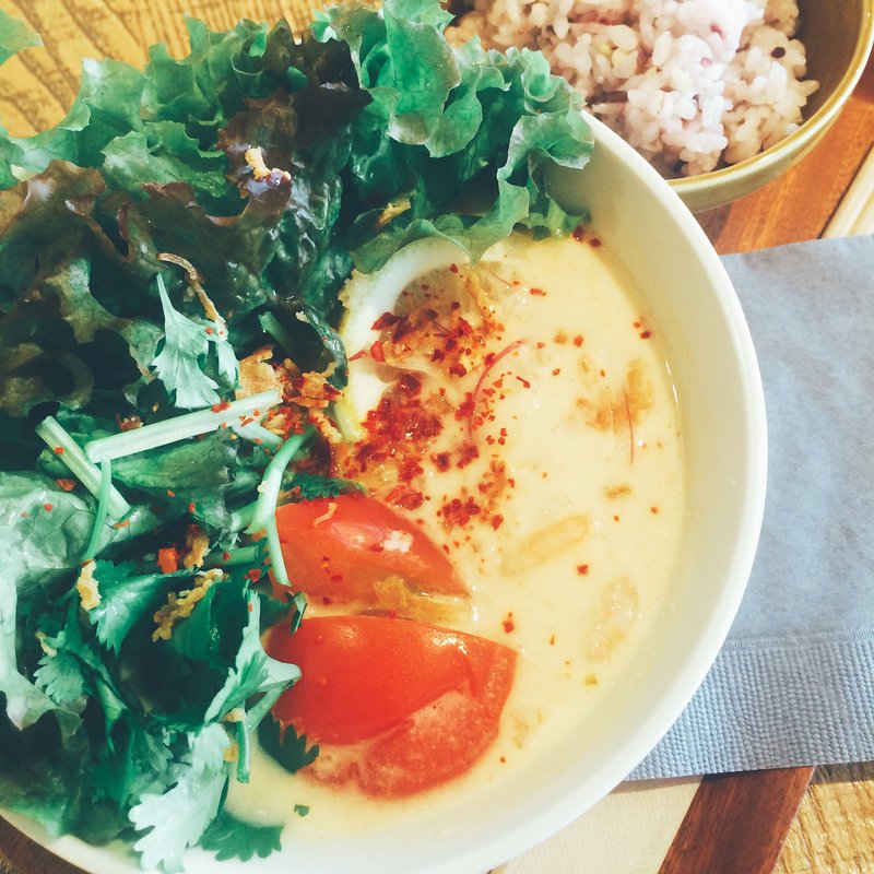 トマトタンタン豆乳フォー(アフタヌーンティー・ラブアンドテーブル 表参道)