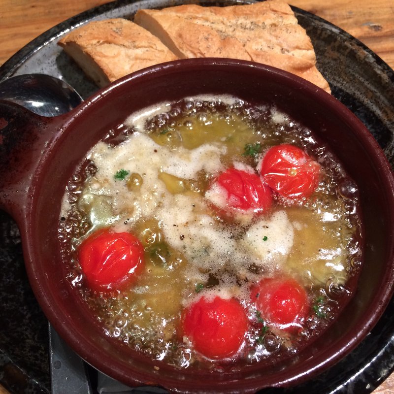 太刀魚のアヒージョ(クラフトビアマーケット 三越前店)