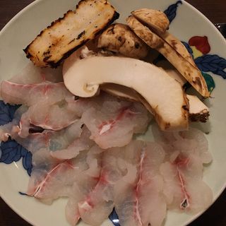 鱧と松茸の鍋(美酒美肴 はまゐ )