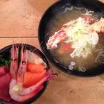 ミニ海鮮丼とカニ汁(北の漁場 小樽運河店)