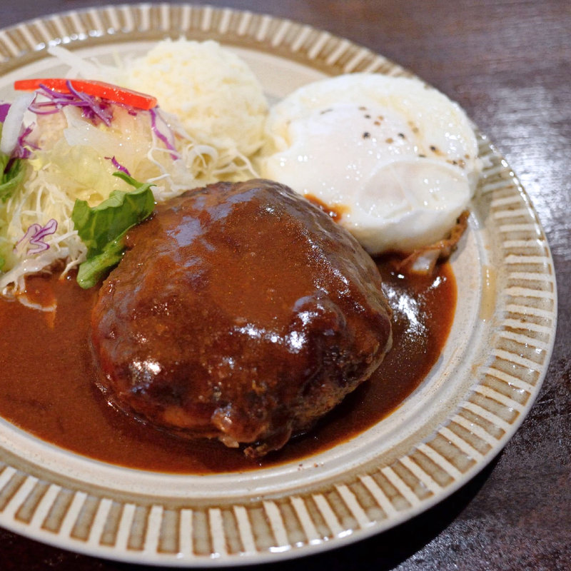 ハンバーグセット(鉄板焼レストラン　よしはら)