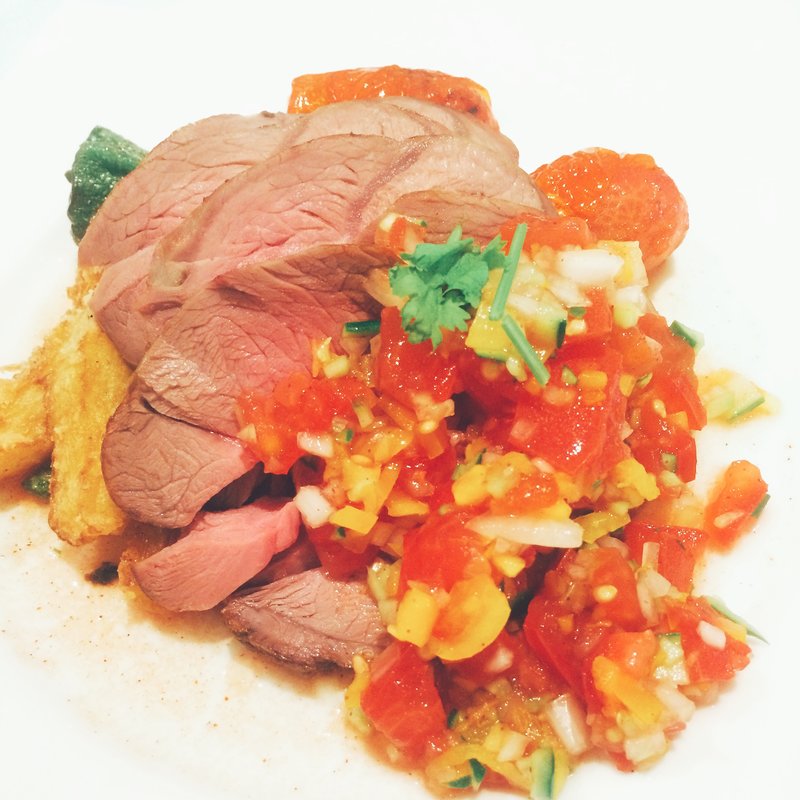 子羊モモ肉のロースト (アンカフェ)