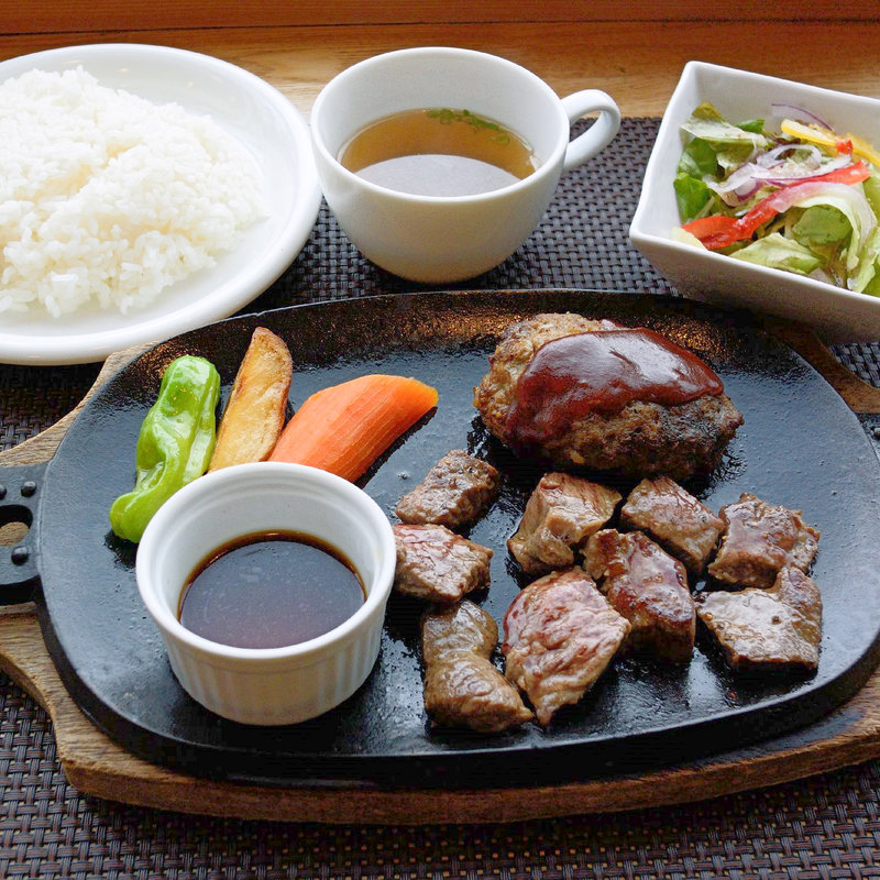 カットステーキ＆ハンバーグ(レストハウスウエノ )