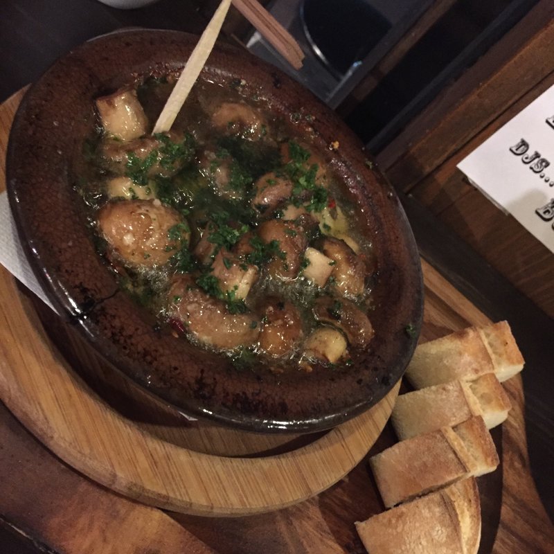 マッシュルームのアヒージョ(eL MamBo 茅ヶ崎〜スペイン料理とワイン〜)
