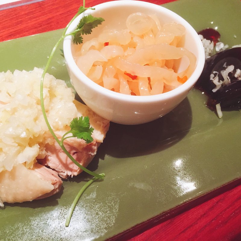 3種冷菜盛り合わせ S 1050円  L 1500円(CHI·i·NA)