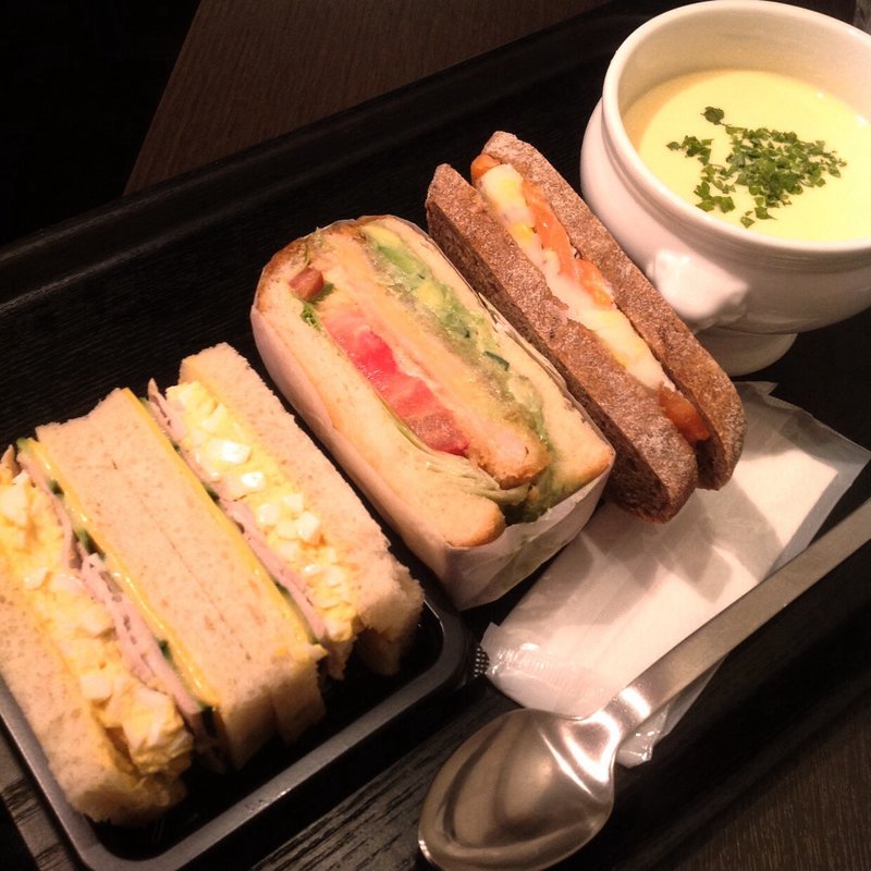 サンドウィｯチ(シェイプス （Shapes）)