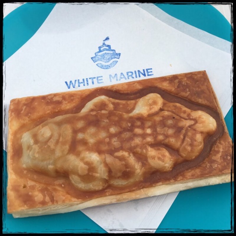クロワッサンたい焼き(white marine)