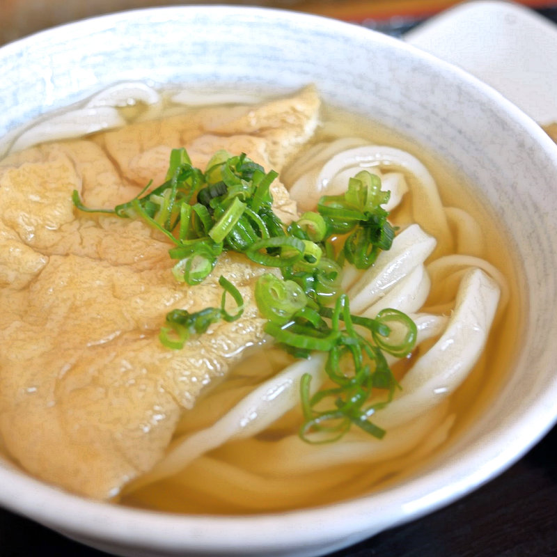 かけそのまま+お揚げ（ひやあつ+お揚げ）(純手打うどん よしや )