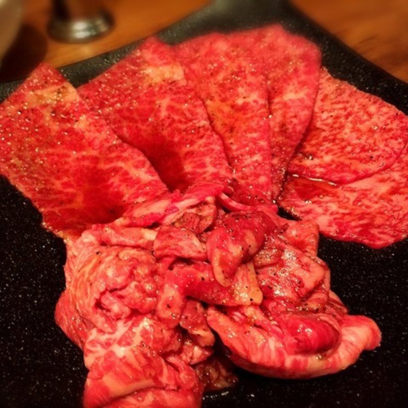 上ミスジと切り落とし(うしごろバンビーナ 恵比寿本店)