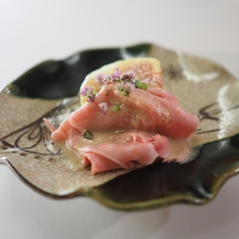 いちじくと和牛みすじの湯引き(和牛銘菜　然 （ゼン【旧店名】CHARCOAL GRILL 然）)