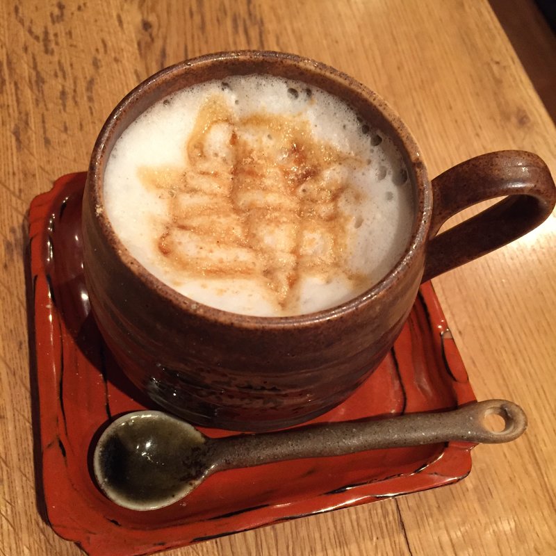 ほうじ茶ラテ(まめつばき)