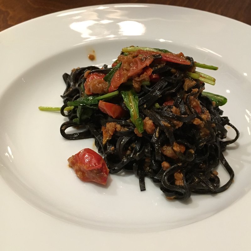 川津エビとホタテのラグーソース(リストランテ ハナタニ)