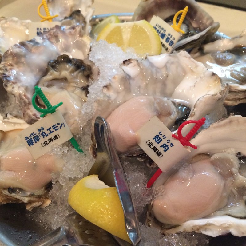 生牡蠣4種盛り(エカイエJP新宿)