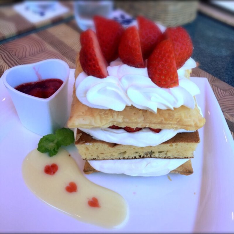 ミルフィーユパンケーキ(パーラー白糸の滝 )
