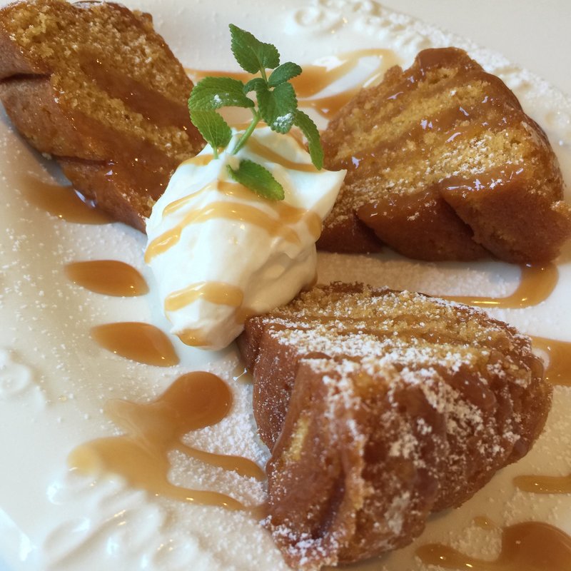 (フラワー・ビー （Flour bee*）)