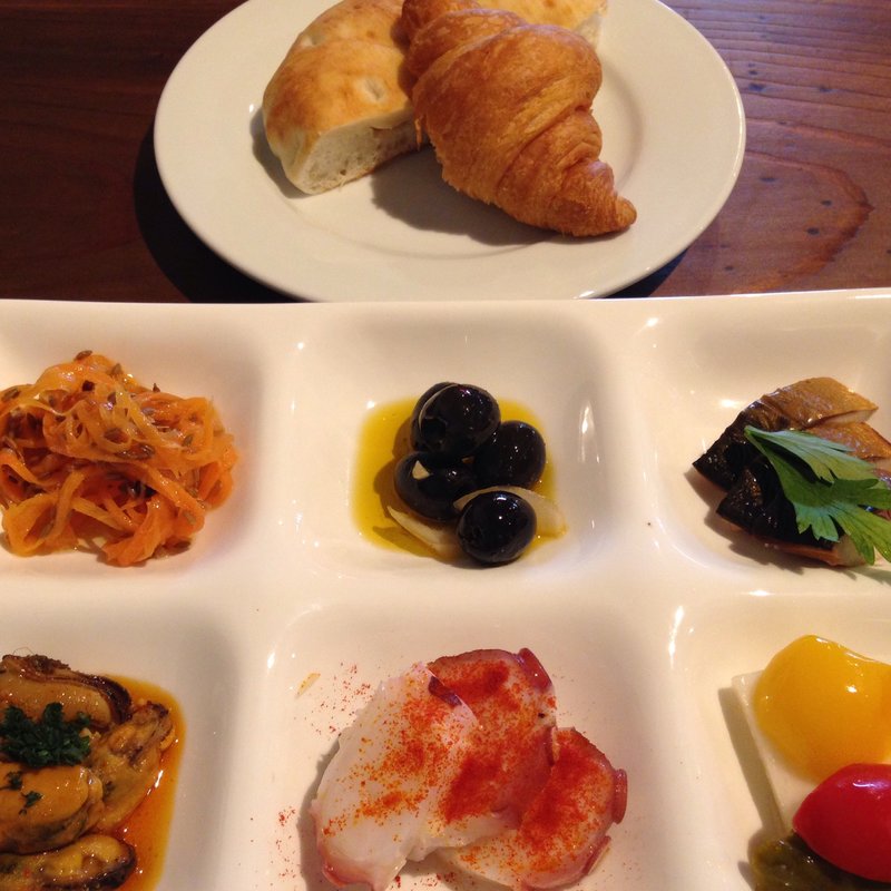 タパスセット(Restaurant & Bar VAMONOS)