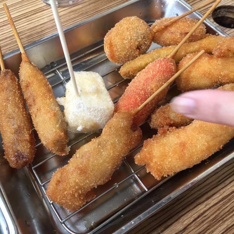 (串かつだるま 心斎橋店)