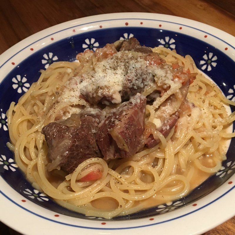 牛ほほ肉の煮込みソース(Osteria Locanda Hal オステリア ロカンダ ハル)