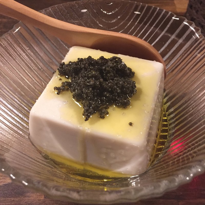 トリュフオイルがけ豆腐(Wine Grâce（ワイングラース）)