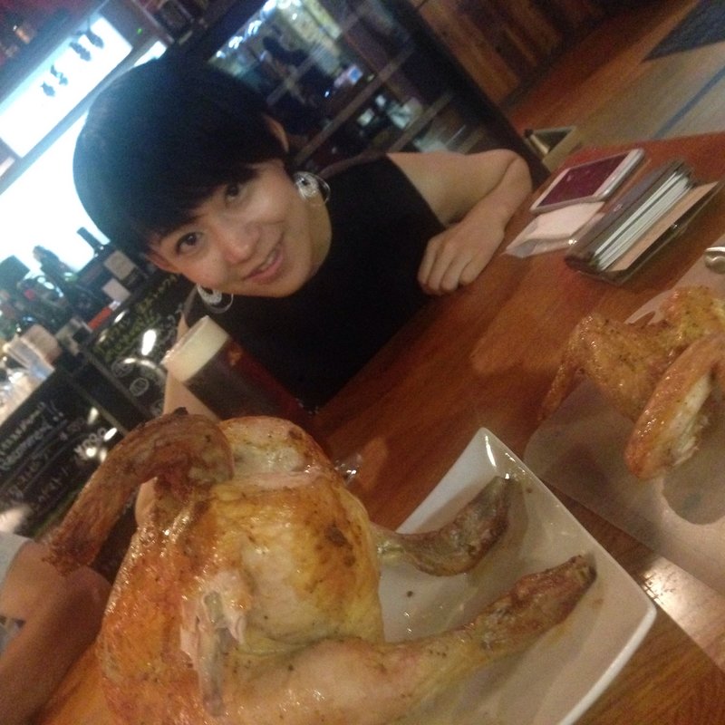 丸鶏のロースト、白ワイン蒸し風(ラブ ワイン 堺筋本町店 （luv wine）)