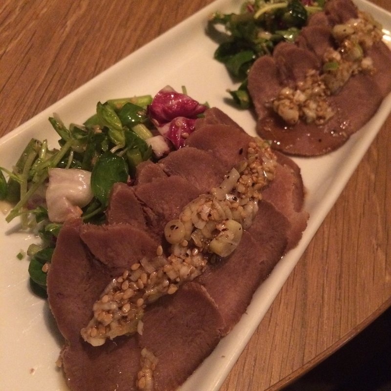 牛たんの塩ダレ和え(韓国料理店 コパン・コパン)