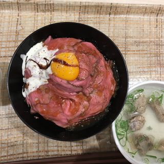 ローストビーフ丼 特盛(ローストビーフ星 イオンモール鶴見緑地店 )