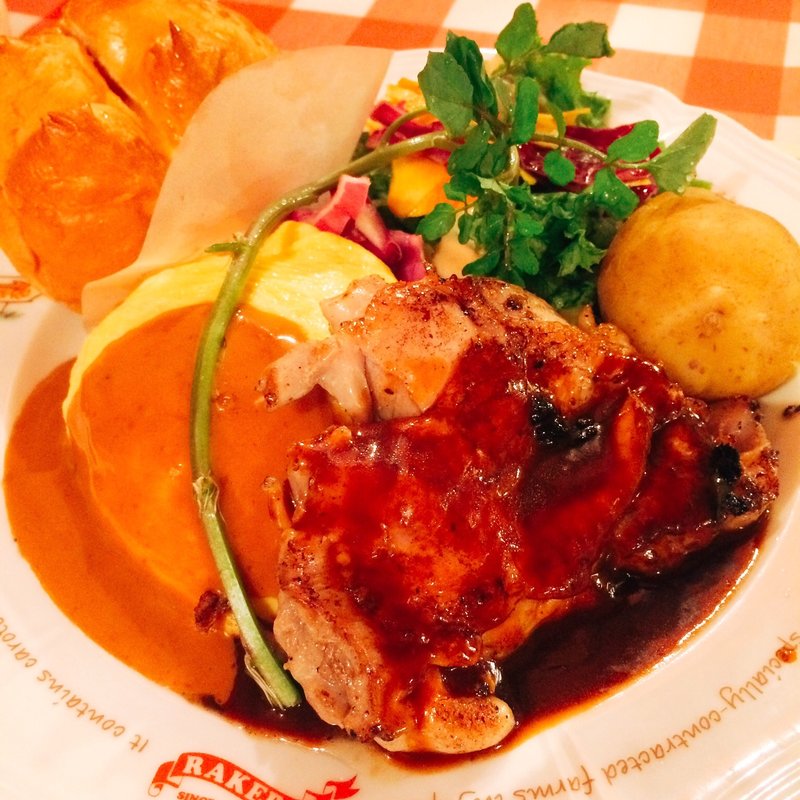 kukuこだわり桜姫鶏胸ステーキとオムライス(ラケル 渋谷宮益坂店)