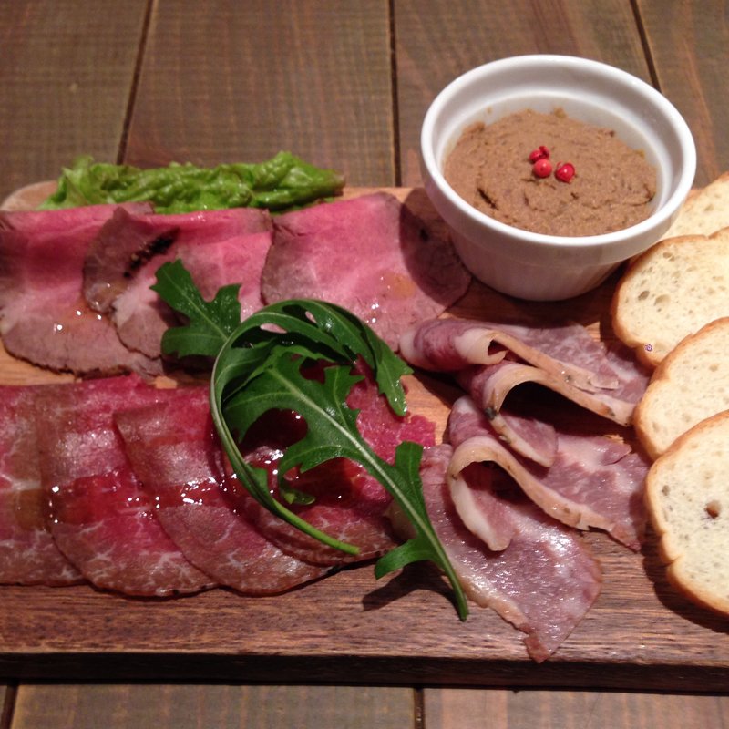 熟成和牛シャルキュトリーの盛合せ(熟成和牛ステーキグリルド エイジング・ビーフ 横浜店)