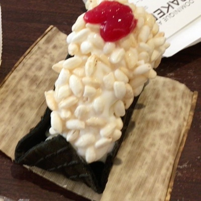 おにぎり(DOMINIQUE ANSEL BAKERY TOKYO （ドミニクアンセルベーカリートウキョウ）)