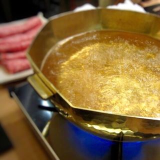 しゃぶしゃぶコースの鍋(日本料理「水簾」)