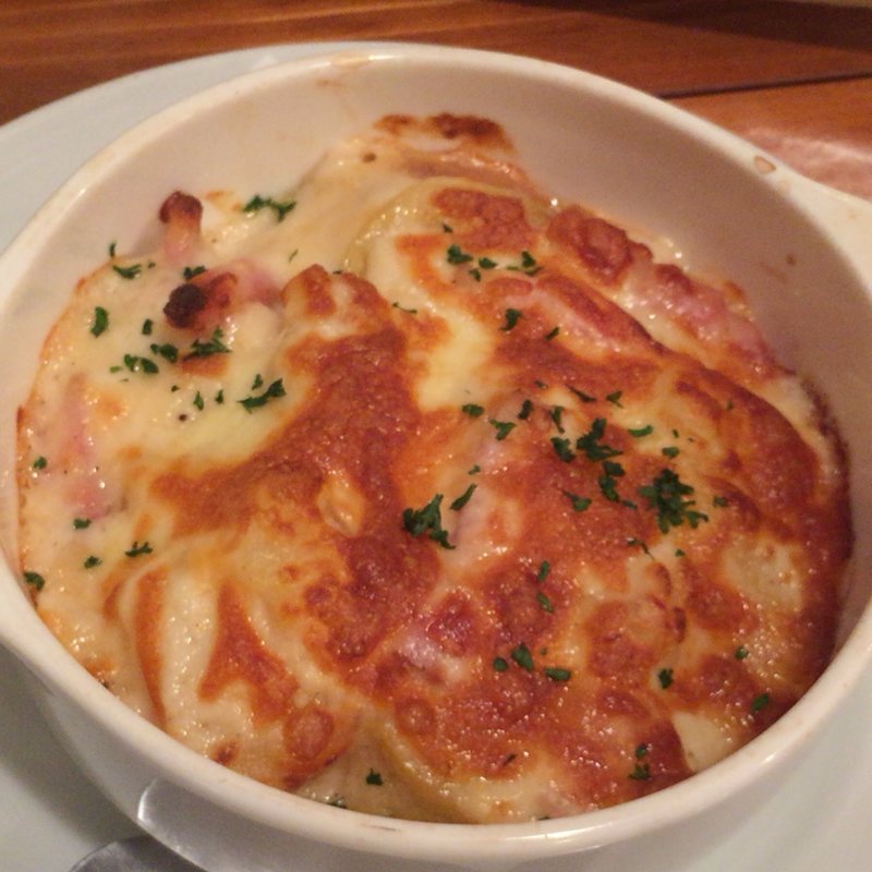 じゃがいもとベーコンのグラタン(里主 （サトヌシ）)