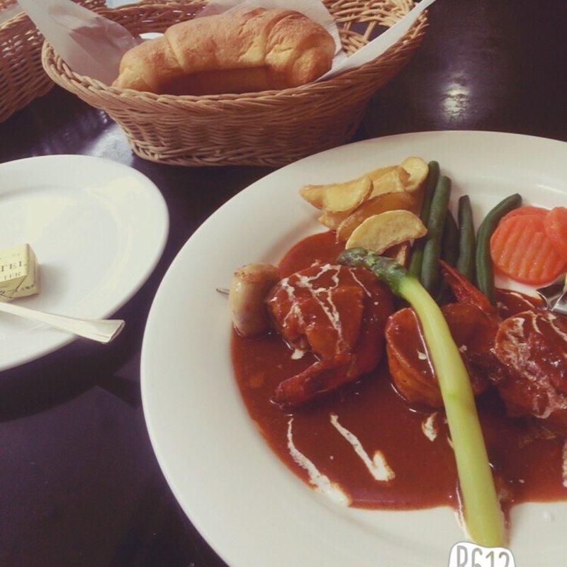 車海老と帆立貝のブロシェット(レストランブライト )