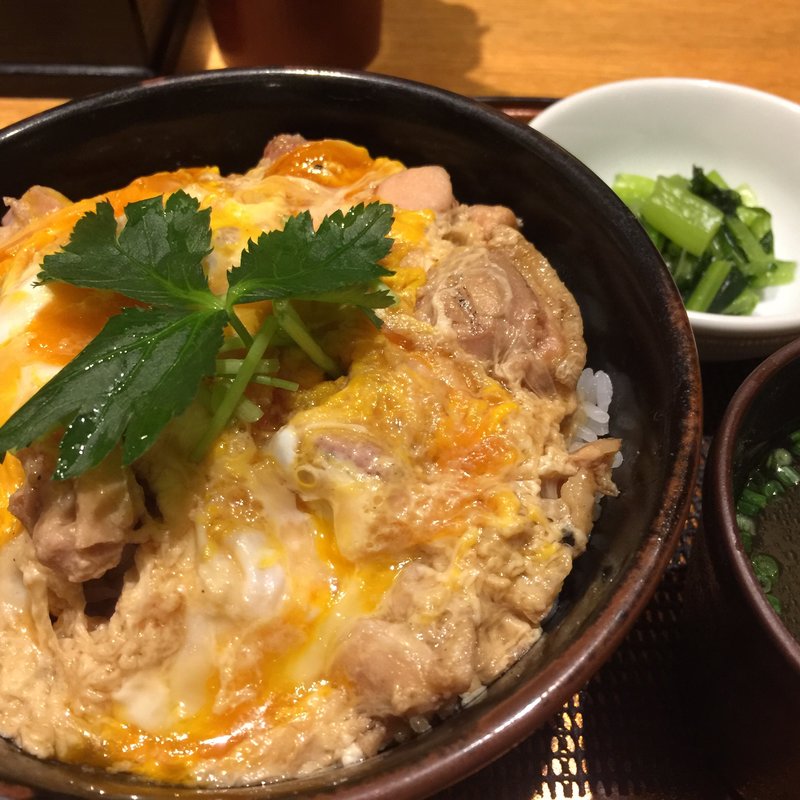 炭焼きもも肉 親子丼