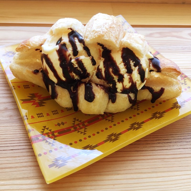 クロワッサンDEアイス(PIQUE-NIQUE)