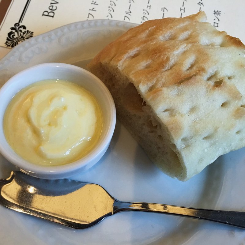 フォカッチャ(ゾーナ イタリア イン チェントロ （Zona ITALIA in Centro）)