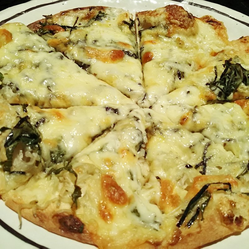 じゃこと梅シソの塩クリームPizza(くらのあかり 人形町大門通り店)