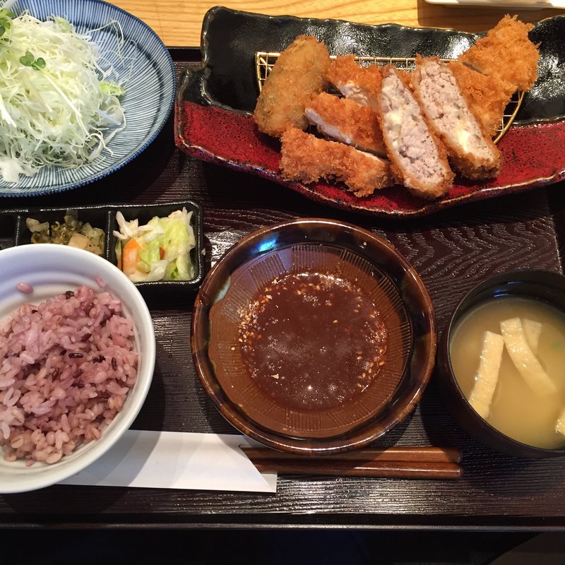 バラエティかつ定食(とんかつ浜勝 広島庚午店 （とんかつはまかつ）)