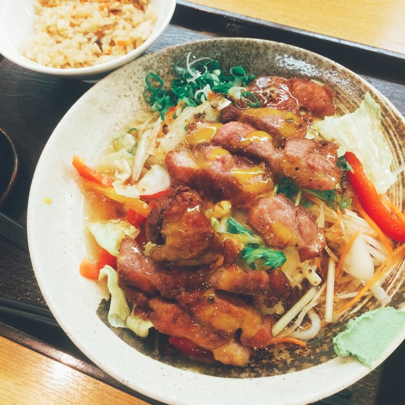 ポークステーキうどん(澤乃井 )