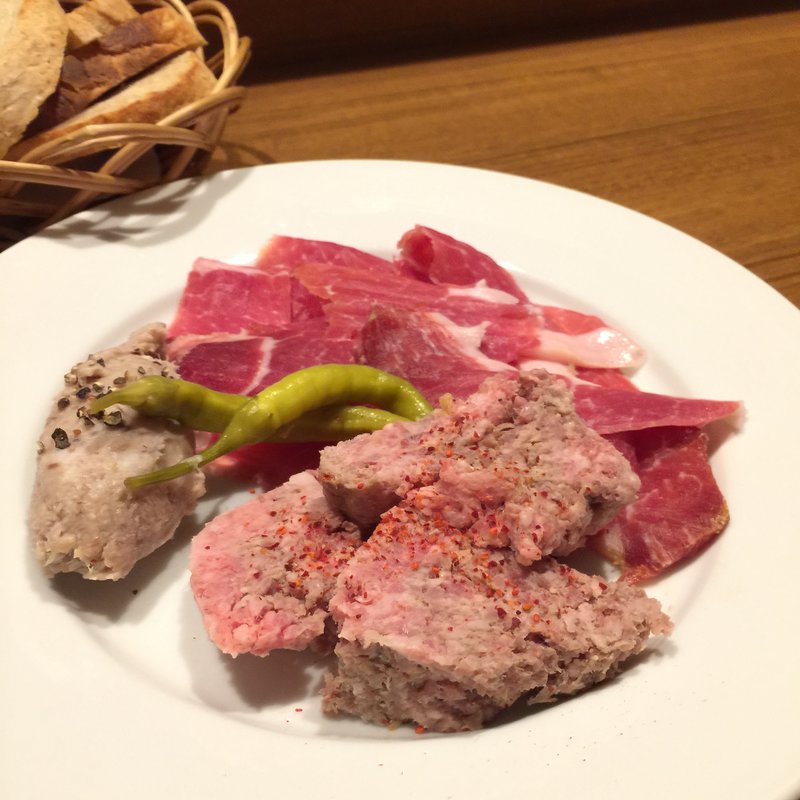 バスクシャリキテール(Saint-Jean-Pied-de-Port)