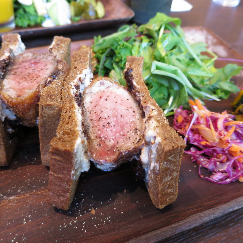 SANDWICH(GLOU GLOU REEFUR （グルグル リーファー【旧店名】ロザリー）)