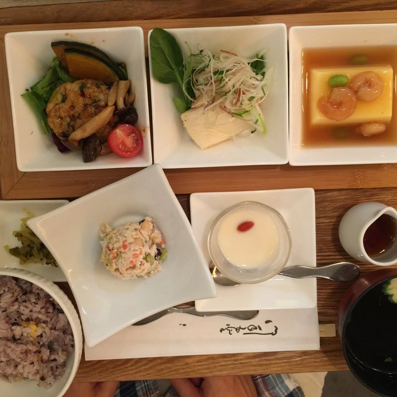 お豆冨づくし御膳(いろどり家)