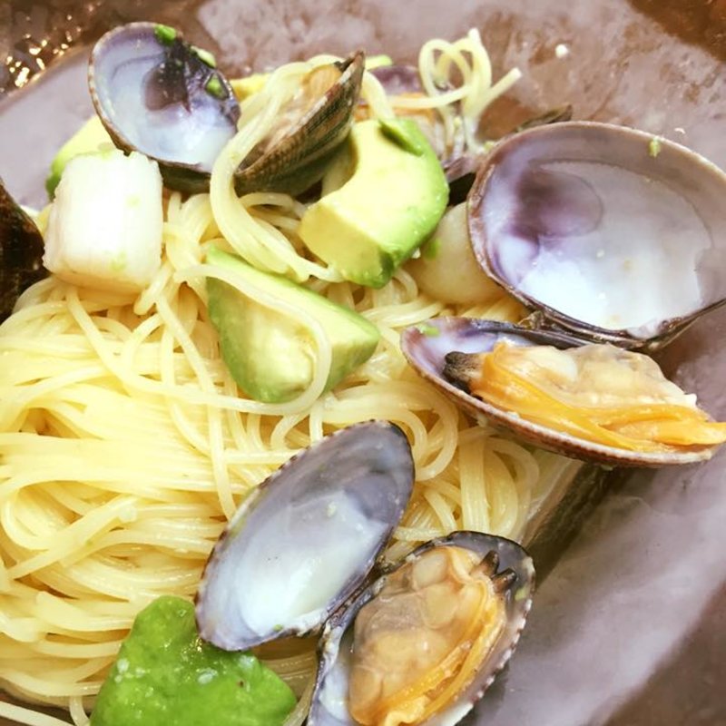 活き特大アサリと帆立・アボカドの冷静わさび醤油パスタ(アンジュ あざみ野店 （＆you）)