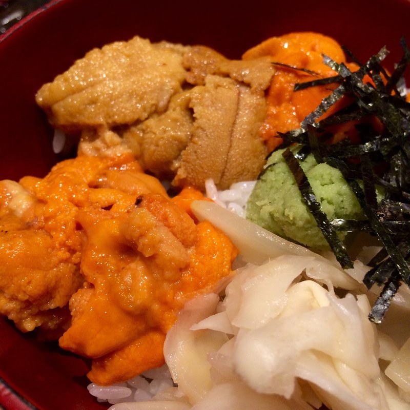 ミニうに丼（三種）(銀座 虎杖)