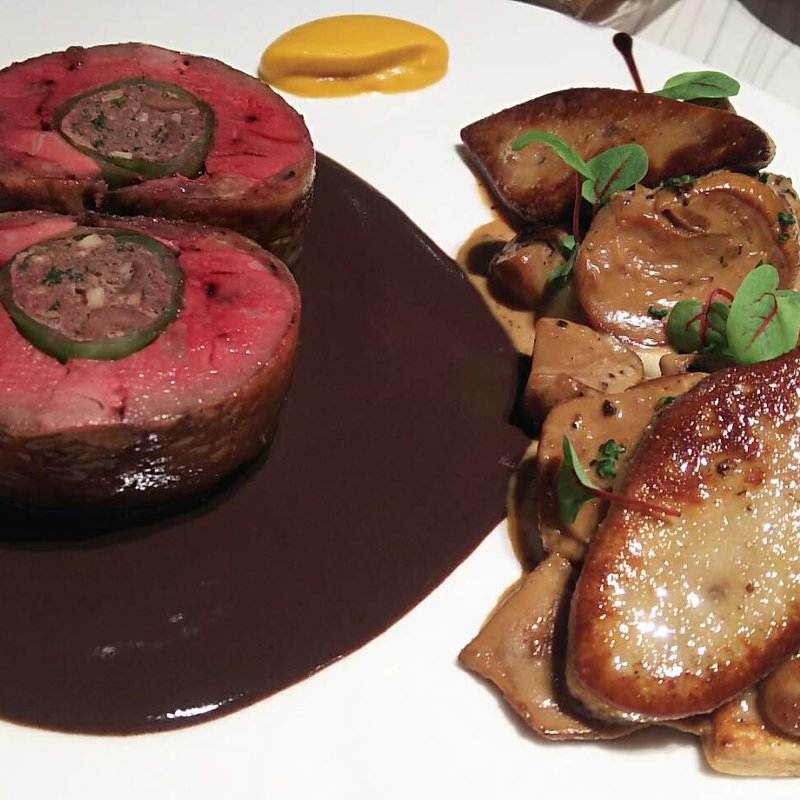 鳩のパスティーユ(俺のフレンチ 梅田 )