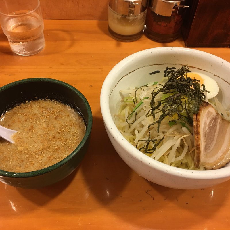 塩豚骨つけ麺(一伝家 （いちでんや）)