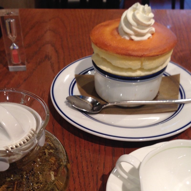 チーズスフレ(ナッツ・ベリー)