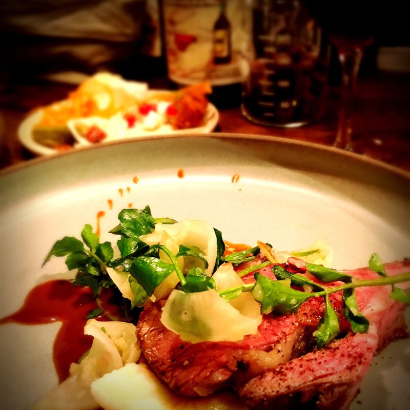 骨付き仔羊のロースト(ATELIER BEC)