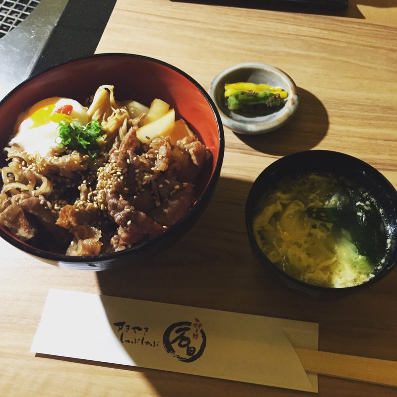 神戸牛すき焼き丼(焼肉しゃぶしゃぶ 石田屋。北野坂店)